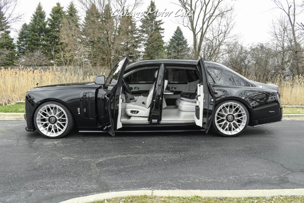 Used-2021-Rolls-Royce-Phantom-Mansory-Package-Carbon-Fiber-Anrky-Wheels-LOADED-Starlight-Headliner