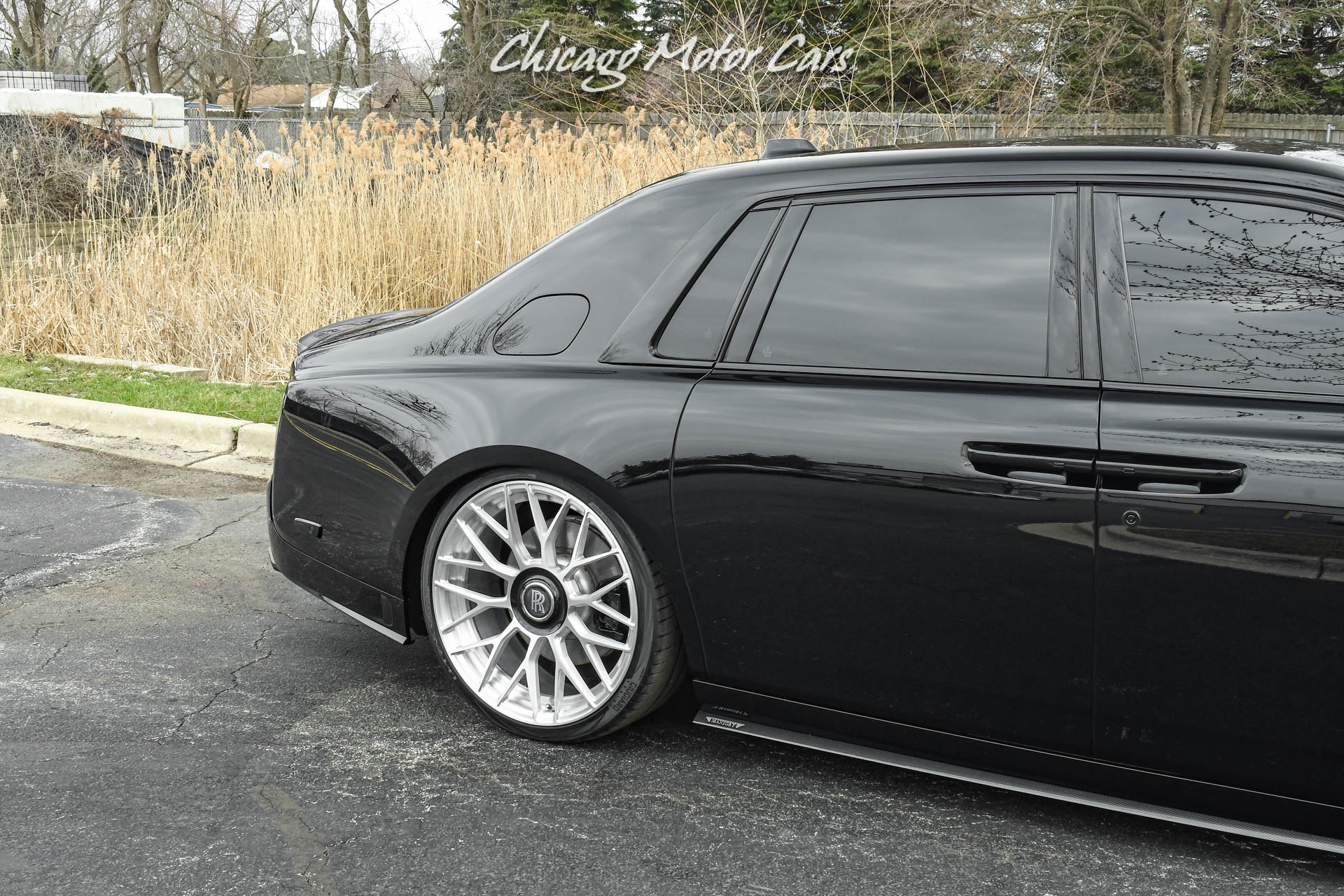 Used-2021-Rolls-Royce-Phantom-Mansory-Package-Carbon-Fiber-Anrky-Wheels-LOADED-Starlight-Headliner