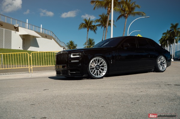 Used-2021-Rolls-Royce-Phantom-Mansory-Package-Carbon-Fiber-Anrky-Wheels-LOADED-Starlight-Headliner