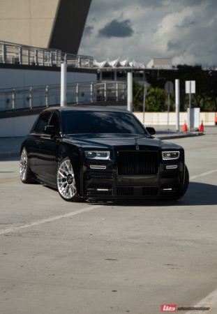 Used-2021-Rolls-Royce-Phantom-Mansory-Package-Carbon-Fiber-Anrky-Wheels-LOADED-Starlight-Headliner