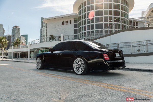 Used-2021-Rolls-Royce-Phantom-Mansory-Package-Carbon-Fiber-Anrky-Wheels-LOADED-Starlight-Headliner