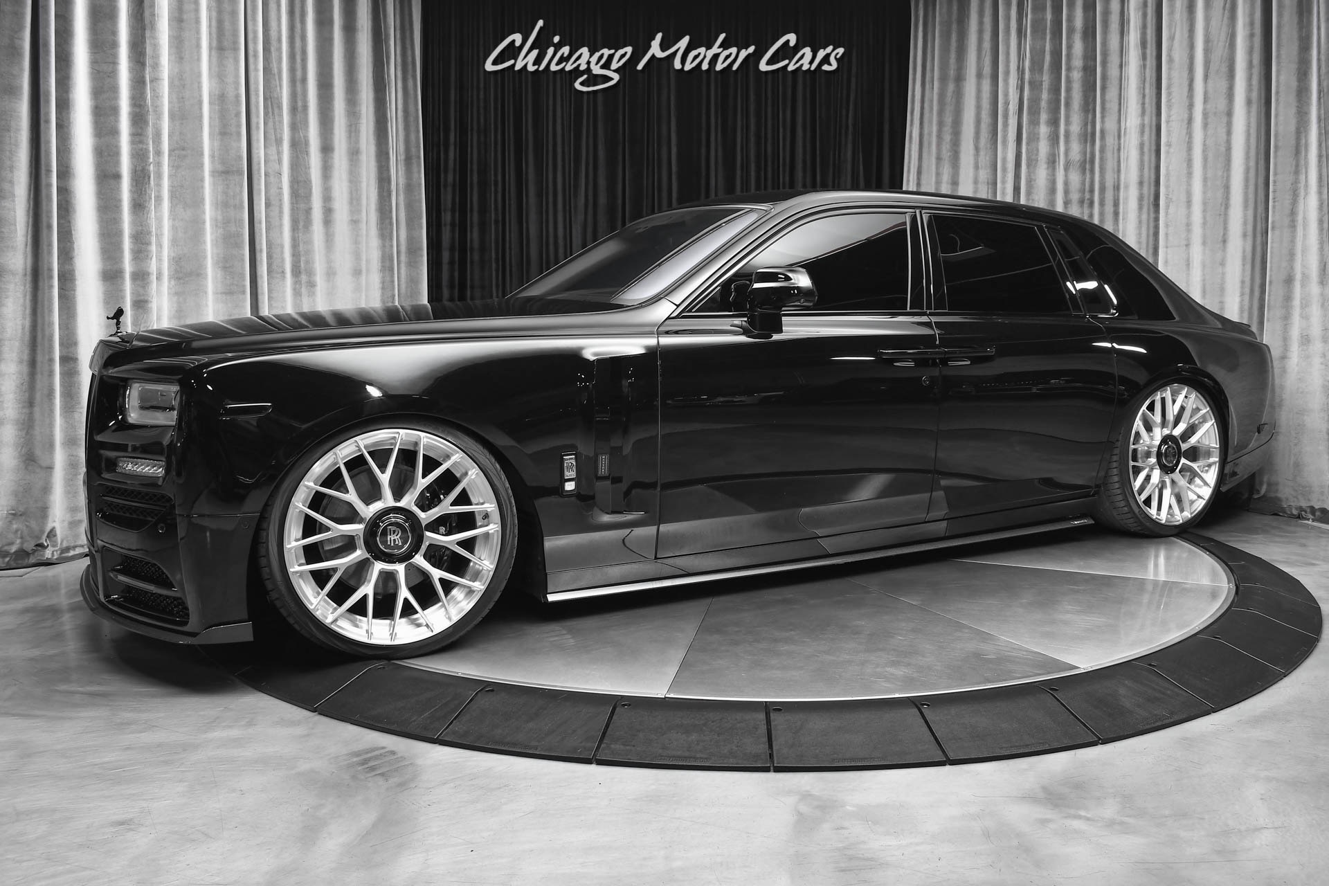 Used-2021-Rolls-Royce-Phantom-Mansory-Package-Carbon-Fiber-Anrky-Wheels-LOADED-Starlight-Headliner