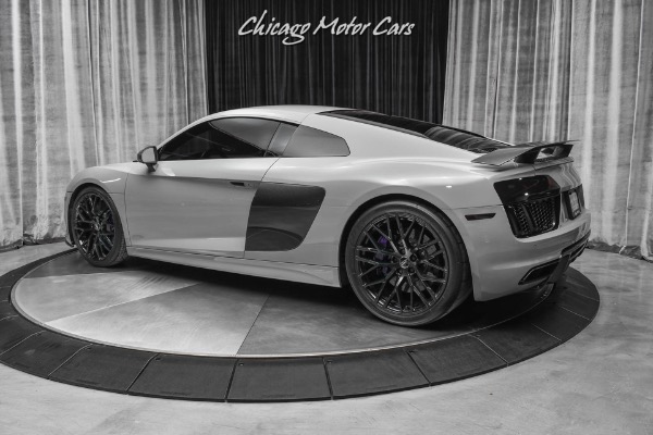 Used 2017 Audi R8 5.2 quattro V10 Plus Coupe Audi Exclusive Nardo Grey! LOW Miles! LOADED! for sale Sold at Chicago Motor Cars in West Chicago IL 60185 3