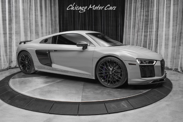 Used 2017 Audi R8 5.2 quattro V10 Plus Coupe Audi Exclusive Nardo Grey! LOW Miles! LOADED! for sale Sold at Chicago Motor Cars in West Chicago IL 60185 6
