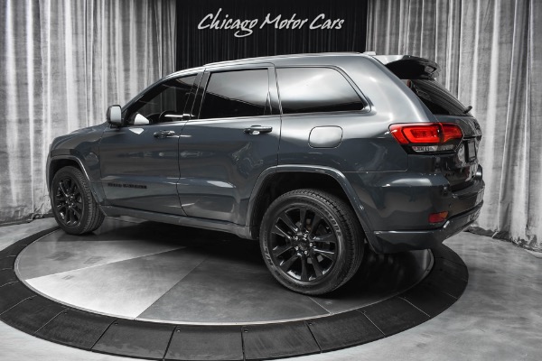 Used 2017 Jeep Grand Cherokee Altitude SUV RARE Rhino Grey Paint UConnect 8.4 Display 20inch Wheels for sale Sold at Chicago Motor Cars in West Chicago IL 60185 3