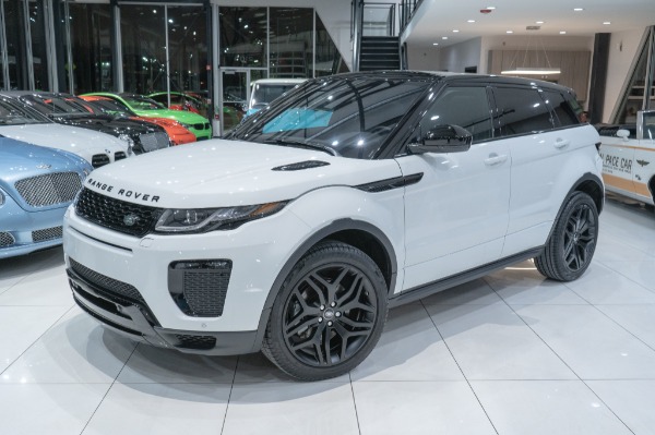 Used 2017 Land Rover Range Rover Evoque HSE Dynamic 4X4 BLACK DESIGN PACKAGE COLD CLIMATE PACKAGE PANORAMIC SUNROOF for sale Sold at Chicago Motor Cars in West Chicago IL 60185 3