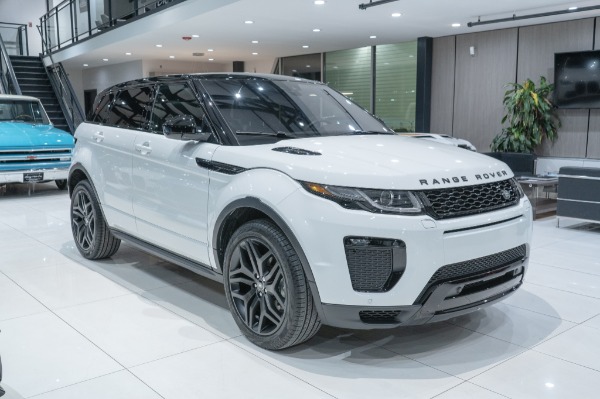 Used 2017 Land Rover Range Rover Evoque HSE Dynamic 4X4 BLACK DESIGN PACKAGE COLD CLIMATE PACKAGE PANORAMIC SUNROOF for sale Sold at Chicago Motor Cars in West Chicago IL 60185 6