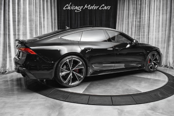 Used 2021 Audi RS7 4.0T Quattro Sedan Executive Pkg! Carbon Optic Pkg! Hot Spec! LOADED! for sale Sold at Chicago Motor Cars in West Chicago IL 60185 5