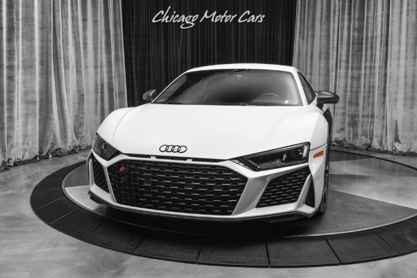 Used 2020 Audi R8 5.2 quattro V10 performance Coupe Carbon Fiber! Sport Seats! LOADED for sale Sold at Chicago Motor Cars in West Chicago IL 60185 2