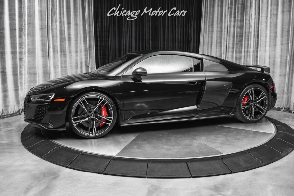 Used 2020 Audi R8 5.2 quattro V10 performance Coupe LOW Miles! Carbon Fiber! LOADED for sale Sold at Chicago Motor Cars in West Chicago IL 60185 1