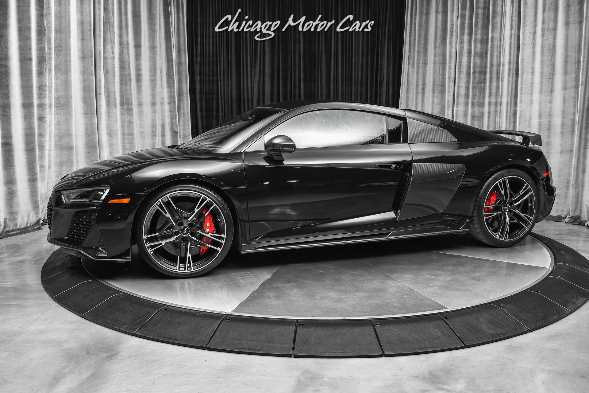 Used 2020 Audi R8 5.2 quattro V10 performance Coupe LOW Miles! Carbon Fiber! LOADED for sale Sold at Chicago Motor Cars in West Chicago IL 60185 1