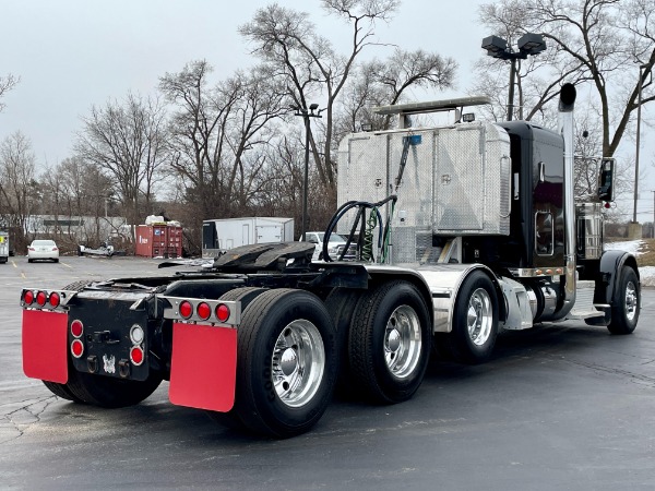 Used-2012-Peterbilt-389-Sleeper-TRI-AXLE-Heavy-Haul---Cummins-ISX15---550-Horsepower---18-Speed---W