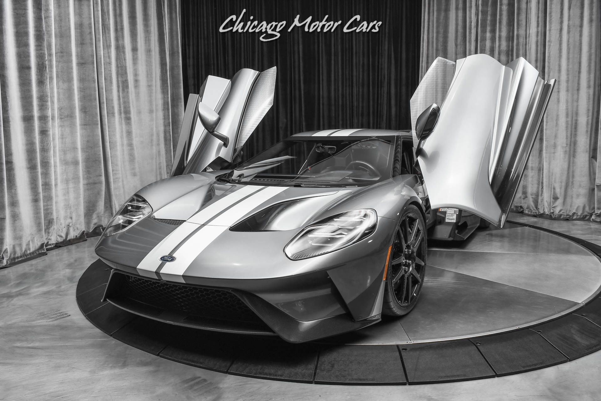 Used-2019-Ford-GT-Coupe-Liquid-Grey-Ultra-RARE-Carbon-Fiber-Pkg-Carbon-Wheels-LOADED