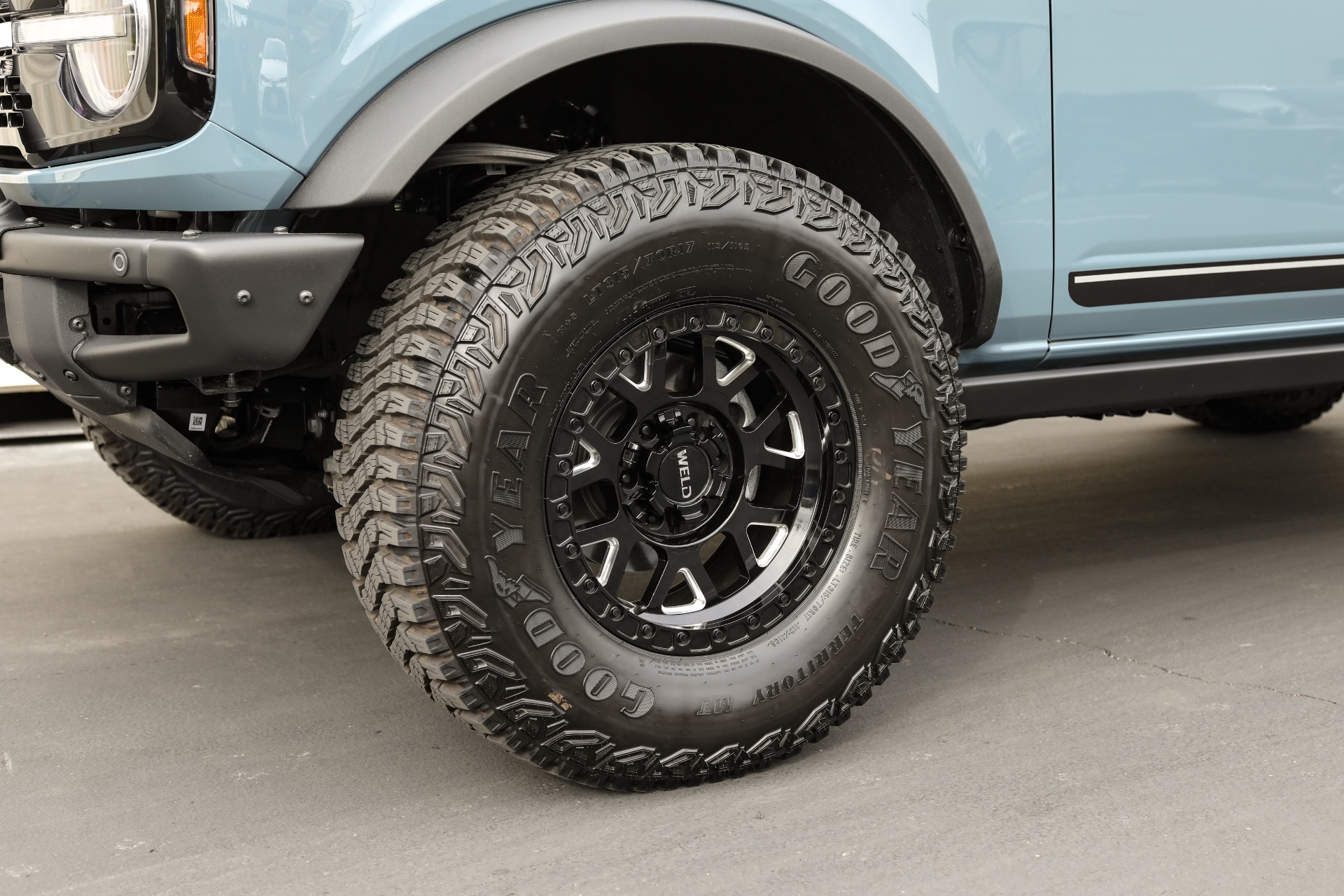 Used-2021-Ford-Bronco-First-Edition-Advanced-4X4-SUV-Area-51-WELD-Wheels-LOADED