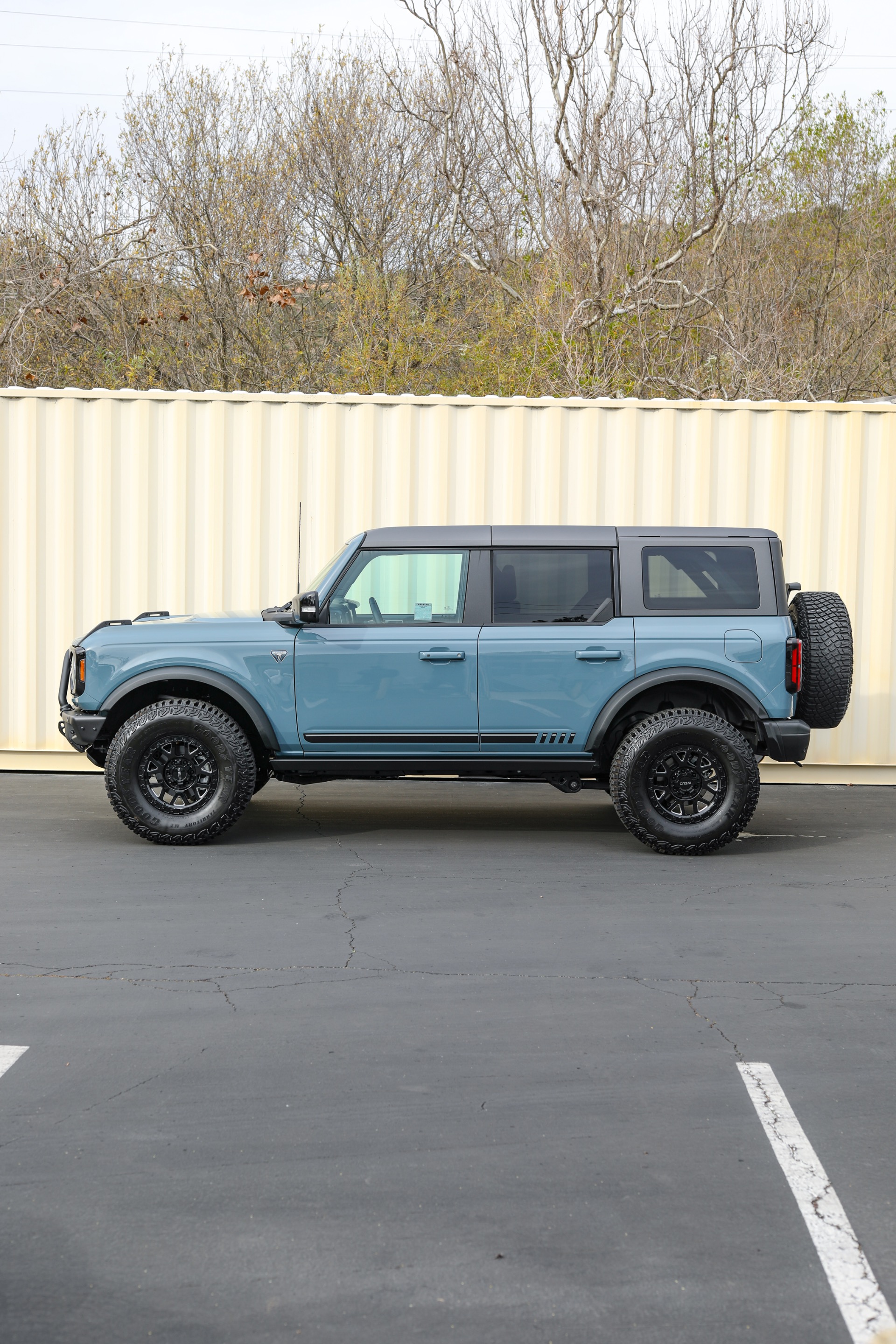 Used-2021-Ford-Bronco-First-Edition-Advanced-4X4-SUV-Area-51-WELD-Wheels-LOADED