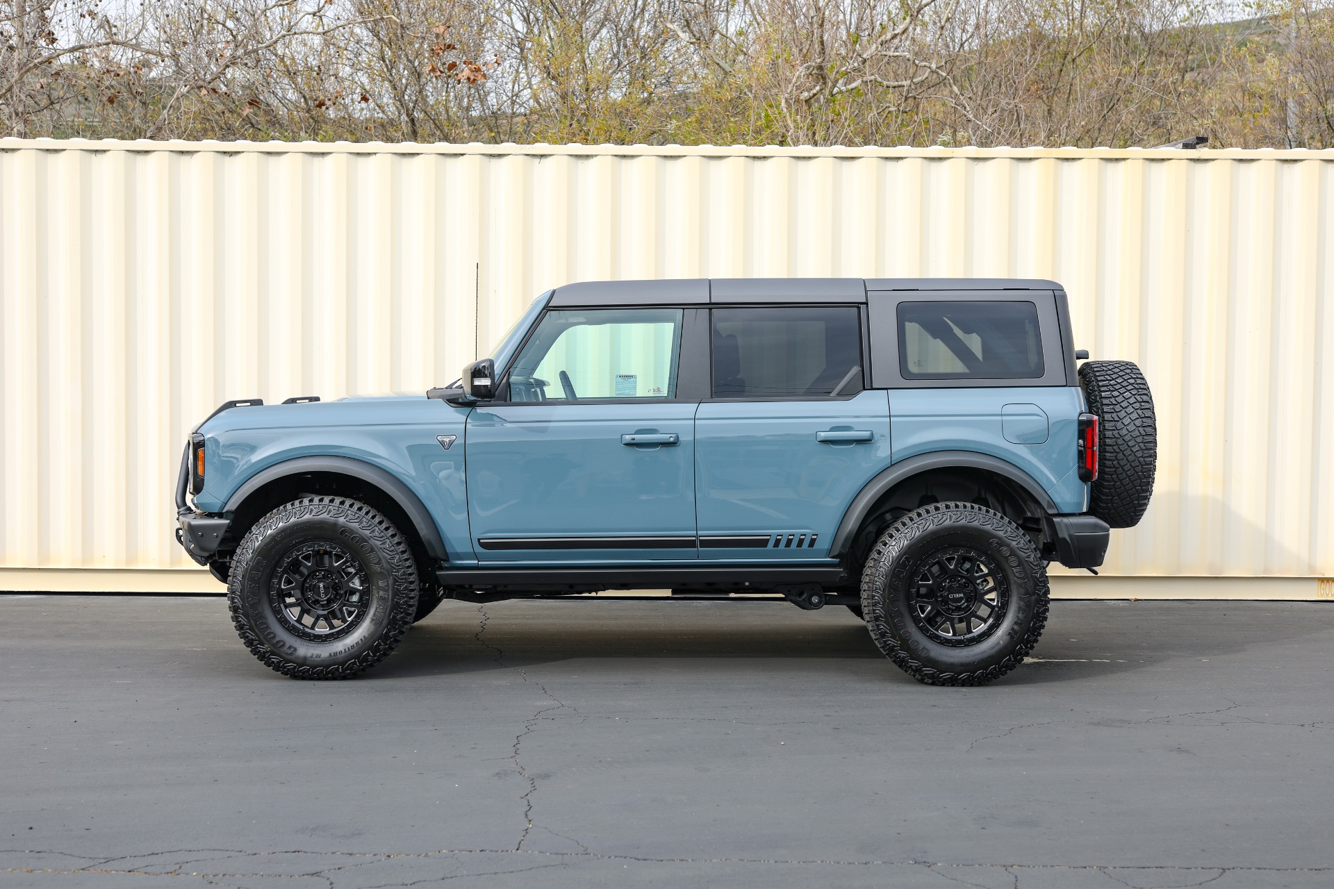 Used-2021-Ford-Bronco-First-Edition-Advanced-4X4-SUV-Area-51-WELD-Wheels-LOADED