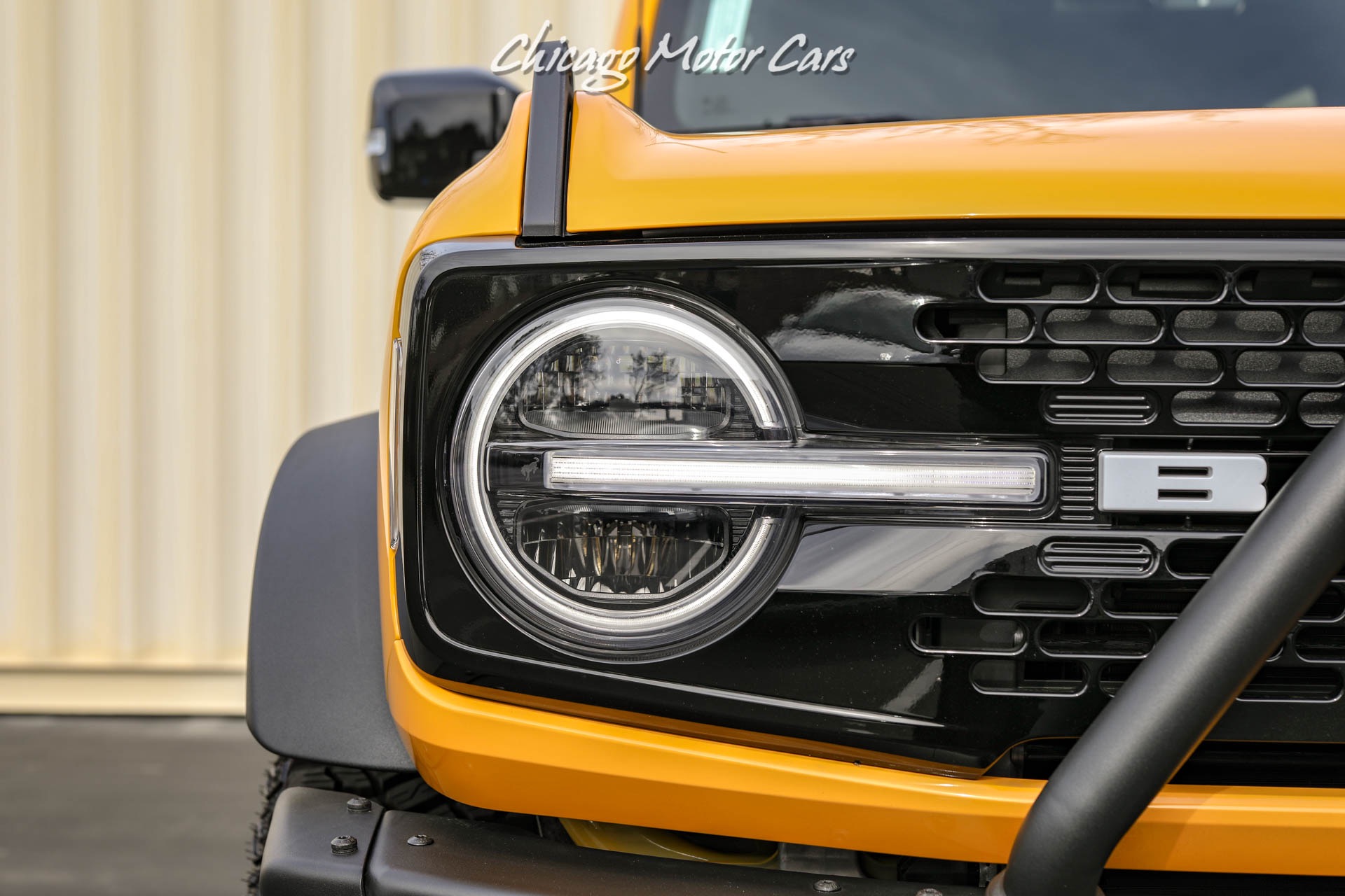 Used-2021-Ford-Bronco-First-Edition-Advanced-4X4-SUV-Cyber-Orange-Metallic-ONLY-800-Miles-LOADED