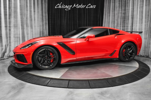 Used 2019 Chevrolet Corvette ZR1 3ZR Coupe 7-Speed Manual! Hot Color Combo! for sale Sold at Chicago Motor Cars in West Chicago IL 60185 1