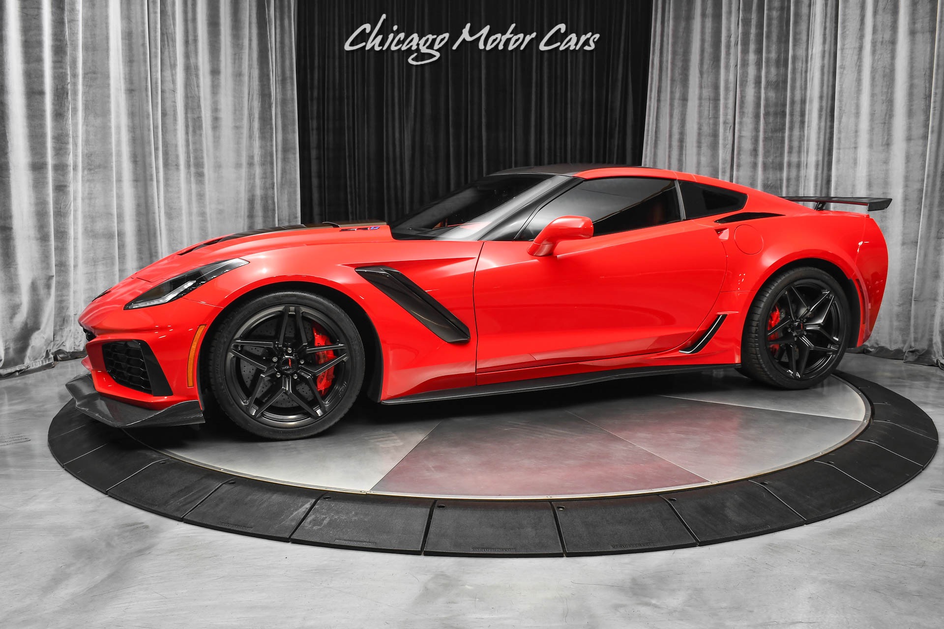 Used 2019 Chevrolet Corvette ZR1 3ZR Coupe 7-Speed Manual! Hot Color Combo! for sale Sold at Chicago Motor Cars in West Chicago IL 60185 1