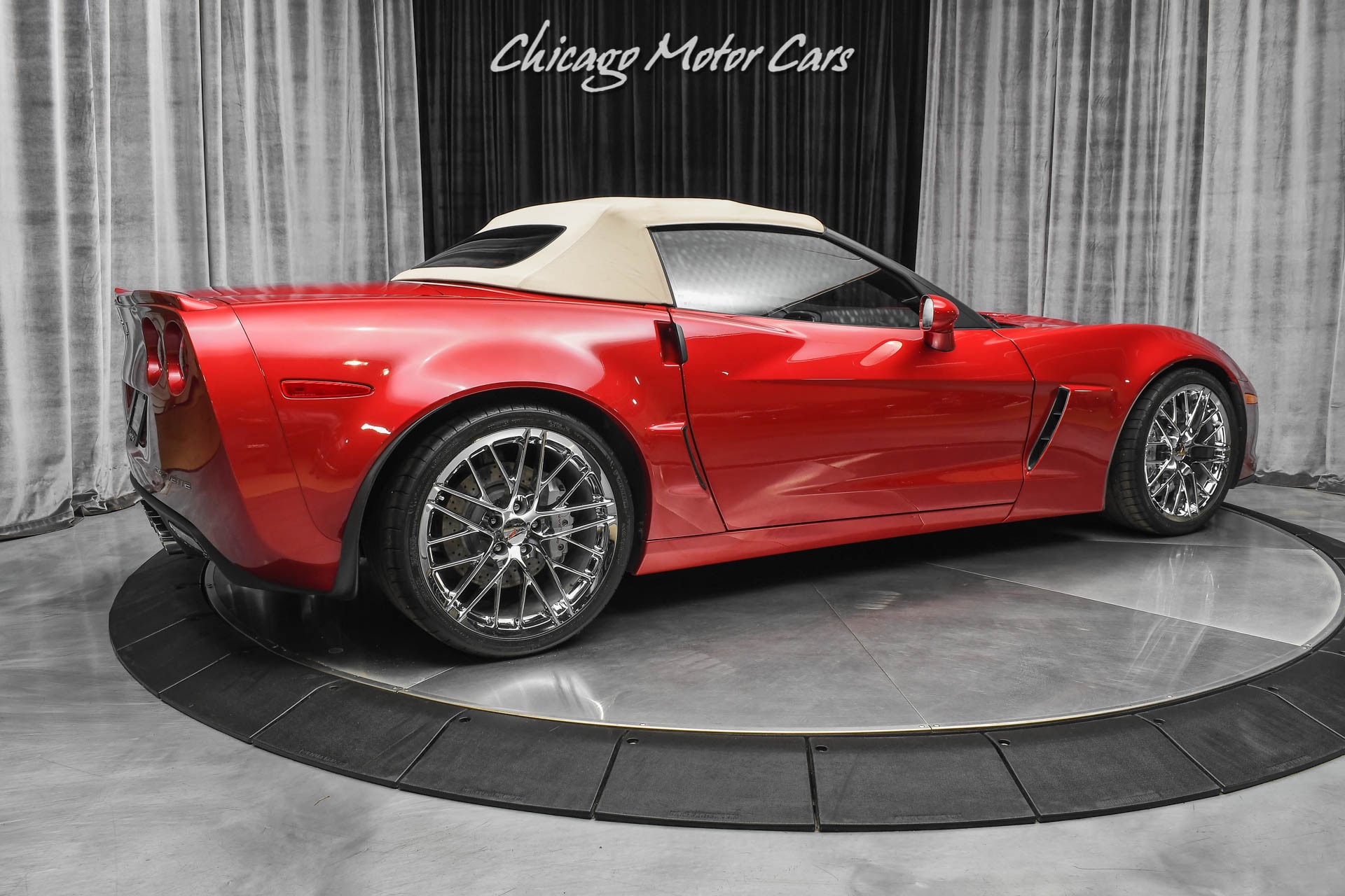 Used-2013-Chevrolet-Corvette-427-Collector-Edition-Convertible-1SB-Only-11k-Miles-OEM-ZR1-Wheels