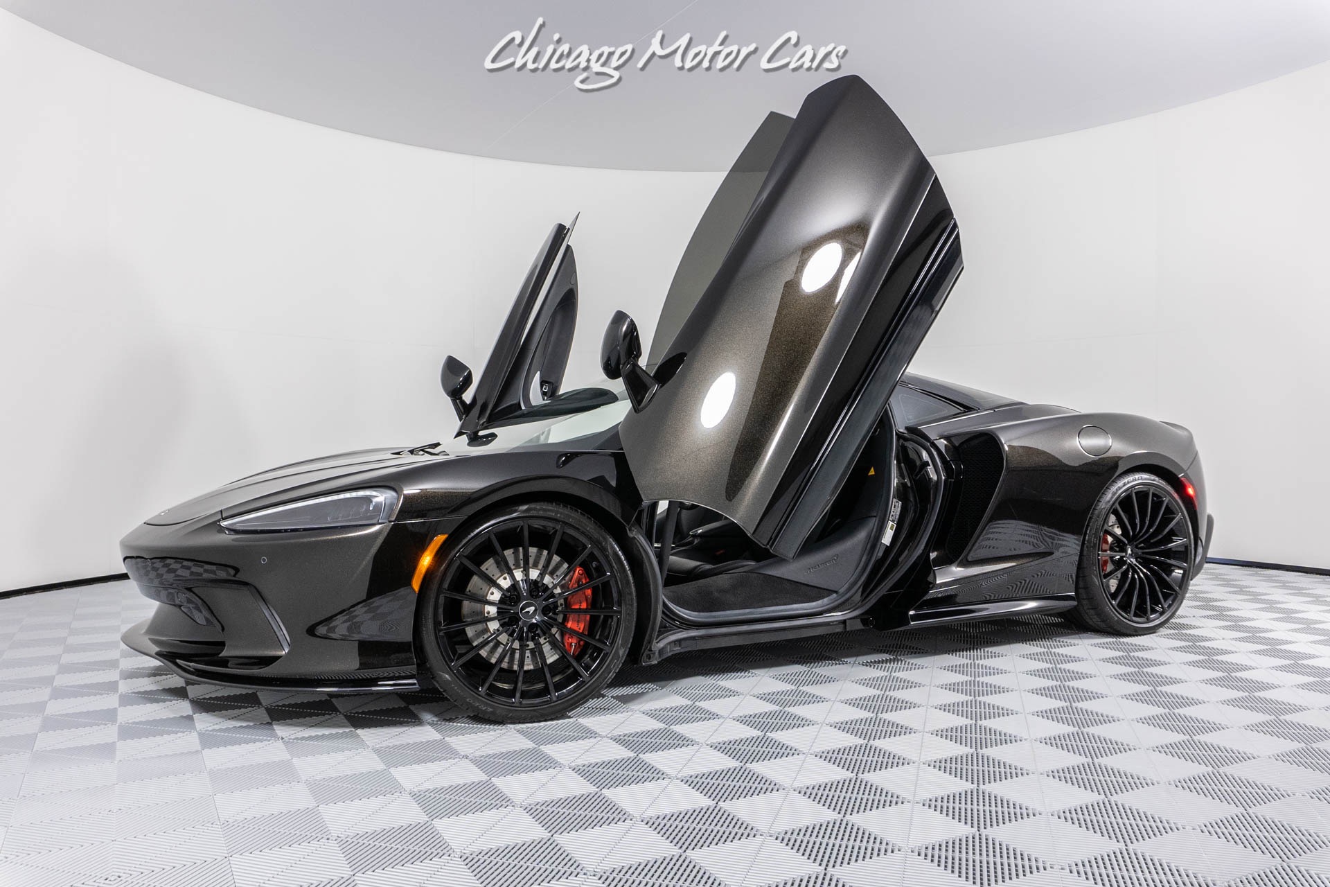 Used 2020 McLaren GT Premium Pack Sports Exhaust P22 luxe ONLY 3k Miles