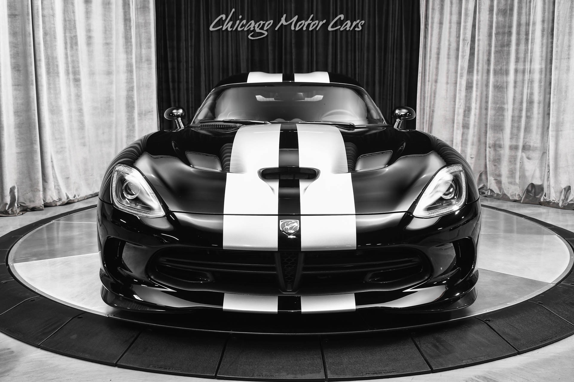 Used-2015-Dodge-Viper-GT-Coupe-Only-2k-Miles-Exterior-Carbon-Fiber-Pkg-Aero-Pkg-GTS-Stripes