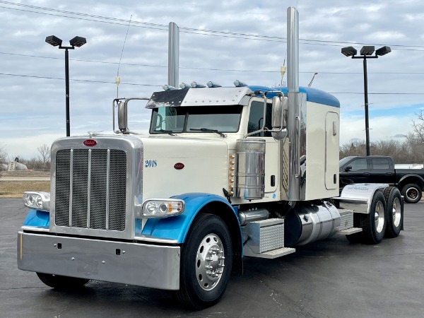Used 2018 Peterbilt 389 Low Roof Sleeper - Cummins X15 - 565 HP - 18 Speed Manual for sale Sold at Chicago Motor Cars in West Chicago IL 60185 1