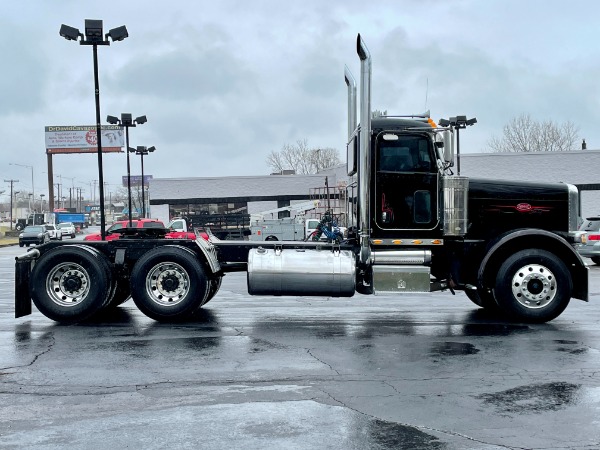 Used 2010 Peterbilt 388 Day Cab Cummins ISX - 485 HP - 10 Speed Manual - PTO for sale Sold at Chicago Motor Cars in West Chicago IL 60185 6