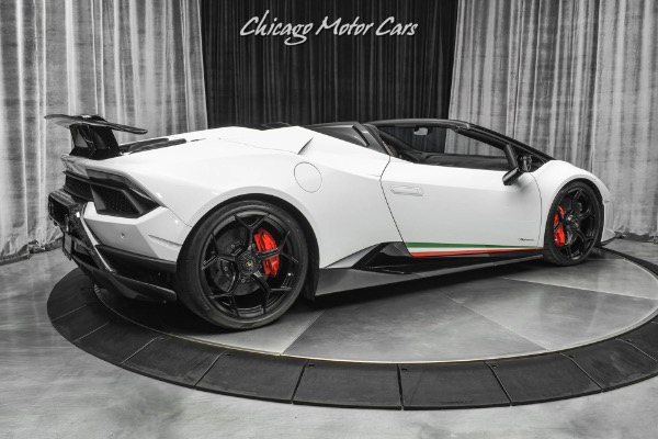 Used 2018 Lamborghini Huracan LP640-4 Performante Spyder ONLY 5K Miles! Lift System! PPF! SENSONUM Audio! for sale Sold at Chicago Motor Cars in West Chicago IL 60185 5
