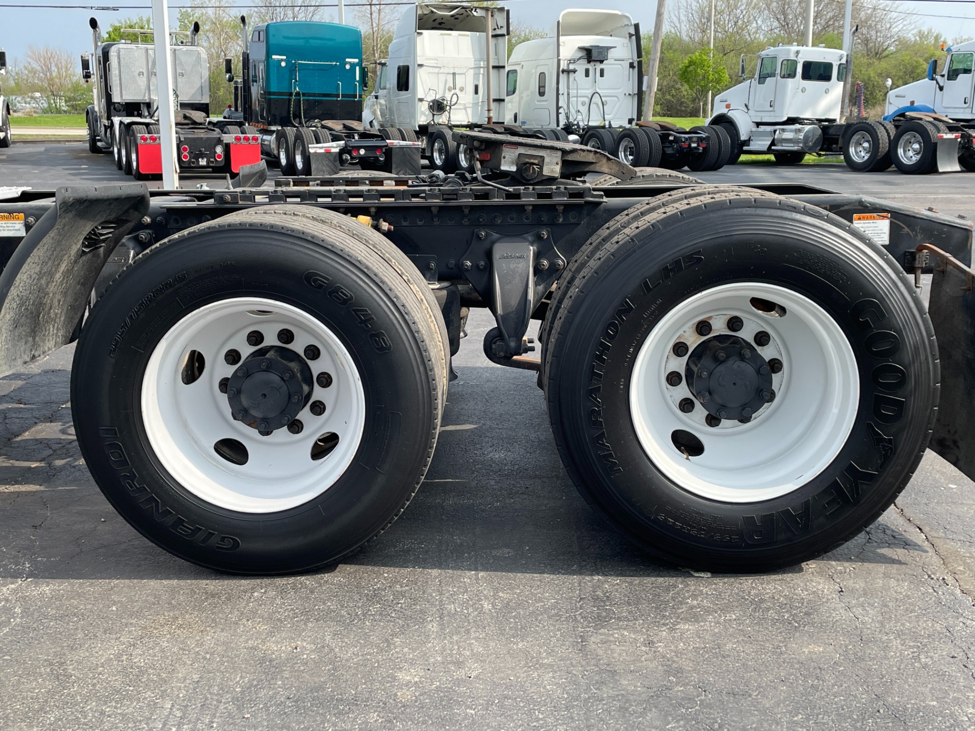 2007 STERLING TRUCK A9500 SERIES - Image 13