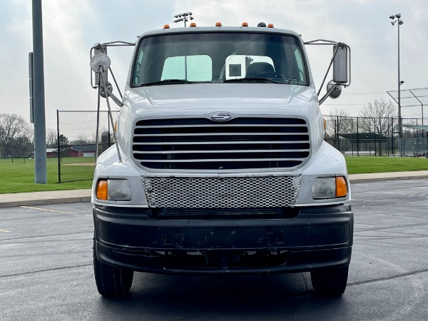 Used-2007-Sterling-AT9500-Day-Cab---Mercedes-Benz-450-Horsepower---10-Speed-Manual