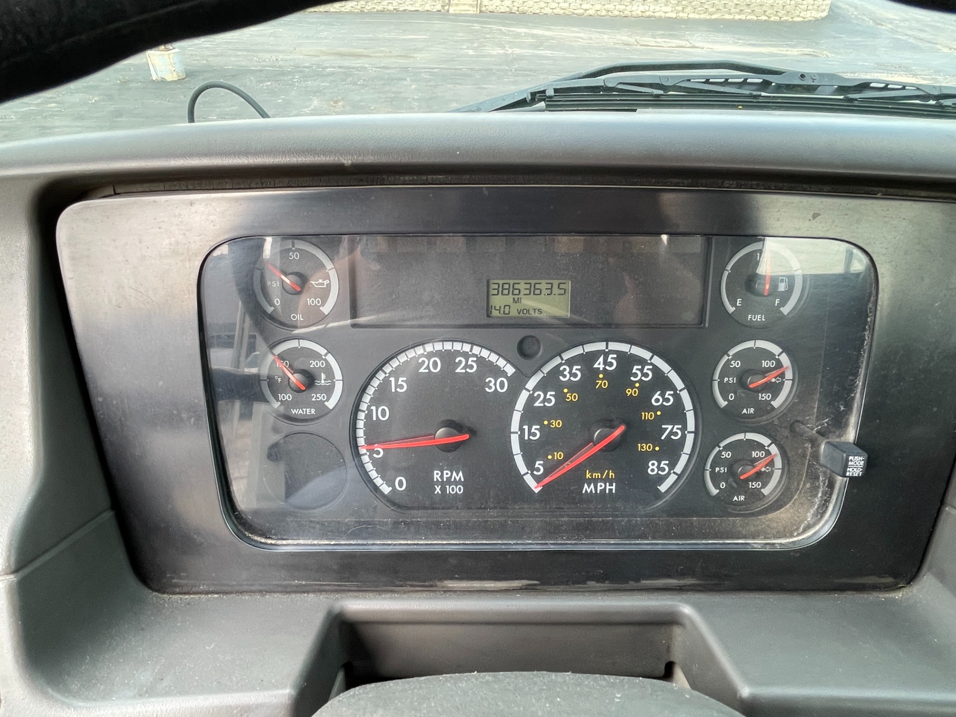 2007 STERLING TRUCK A9500 SERIES - Image 31