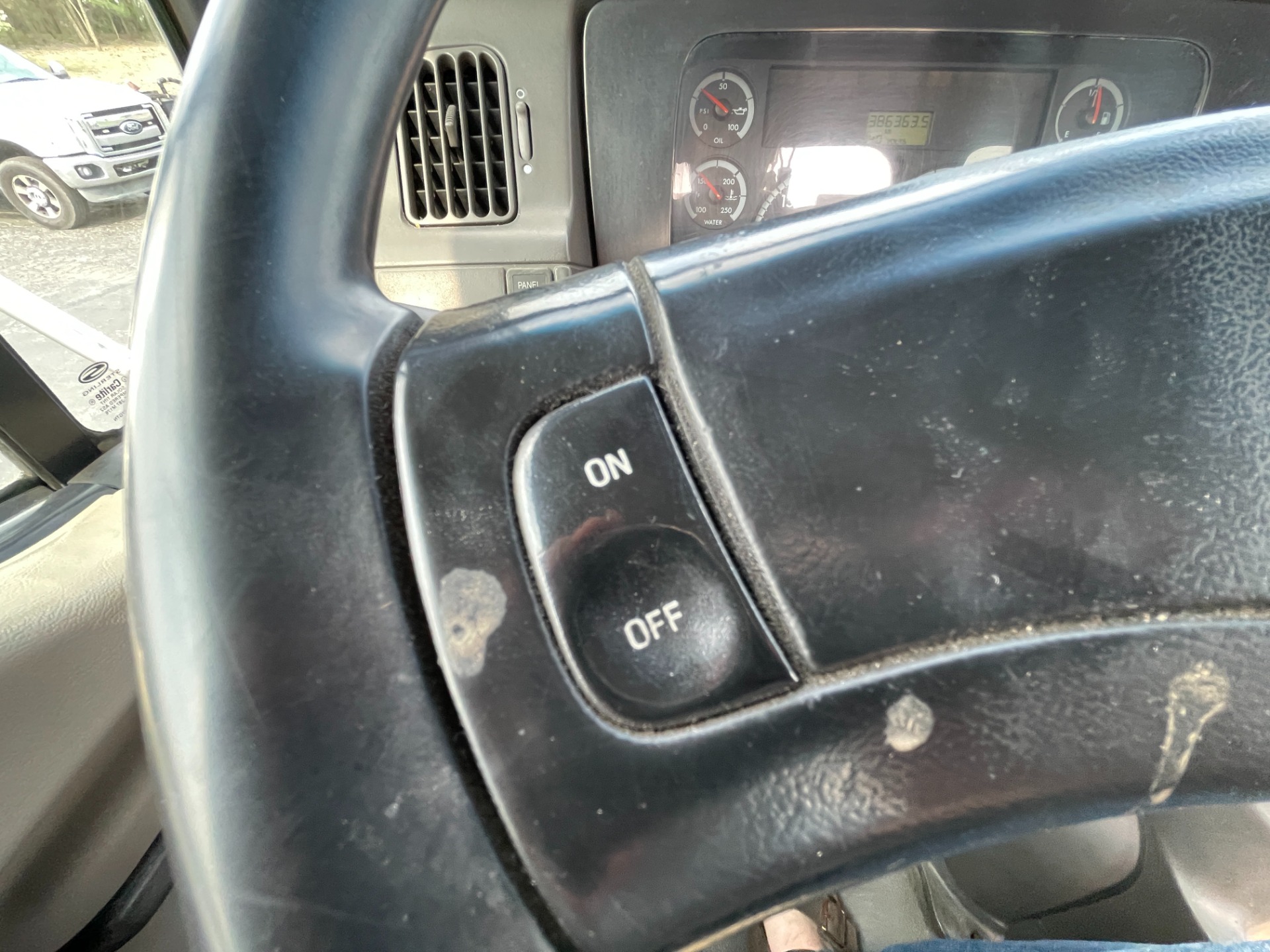 2007 STERLING TRUCK A9500 SERIES - Image 36