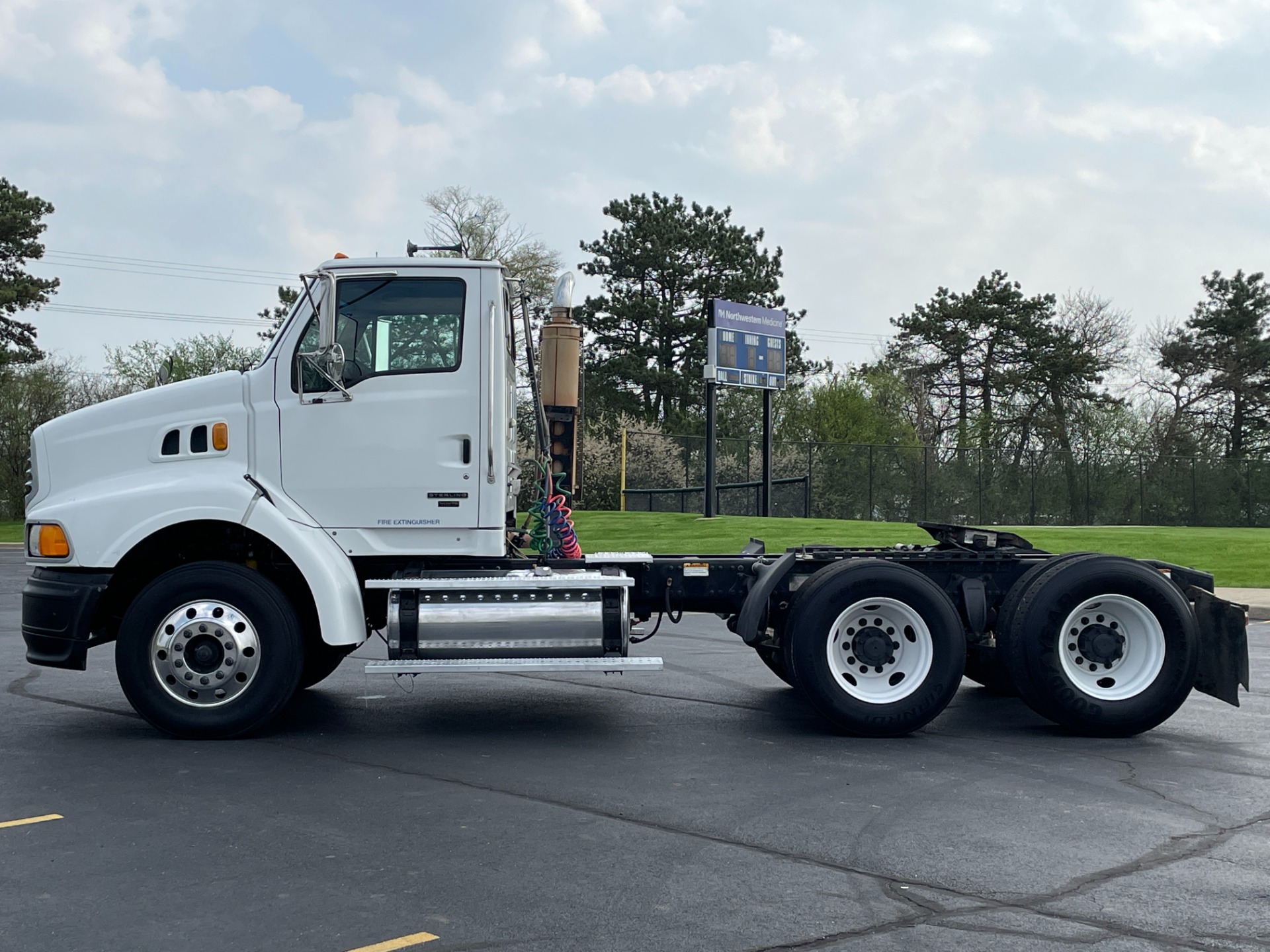 2007 STERLING TRUCK A9500 SERIES - Image 8