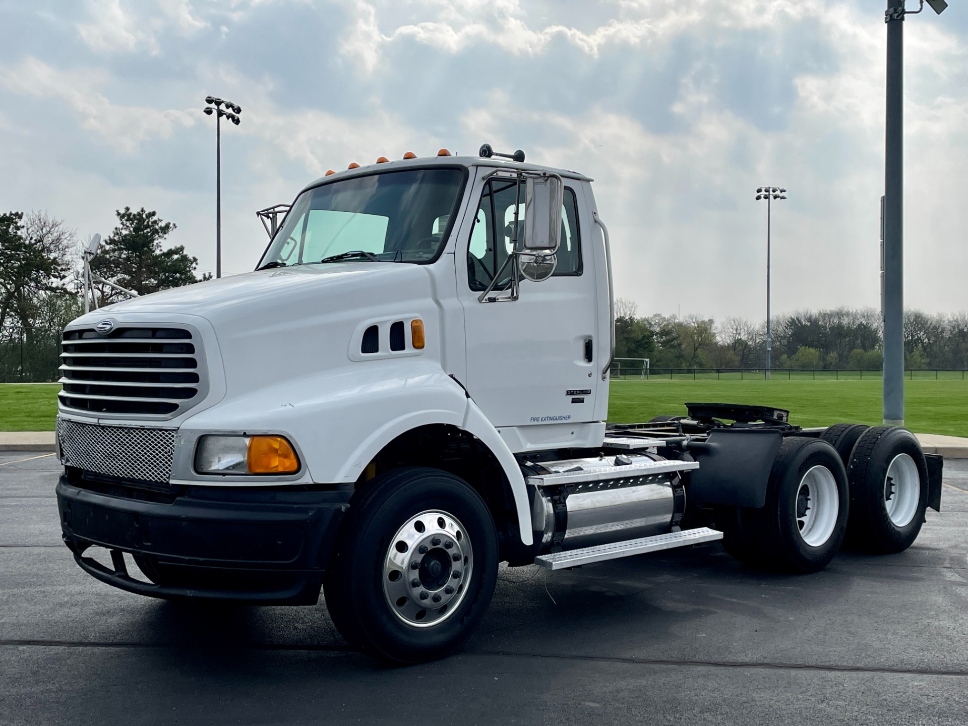 2007 STERLING TRUCK A9500 SERIES - Image 1