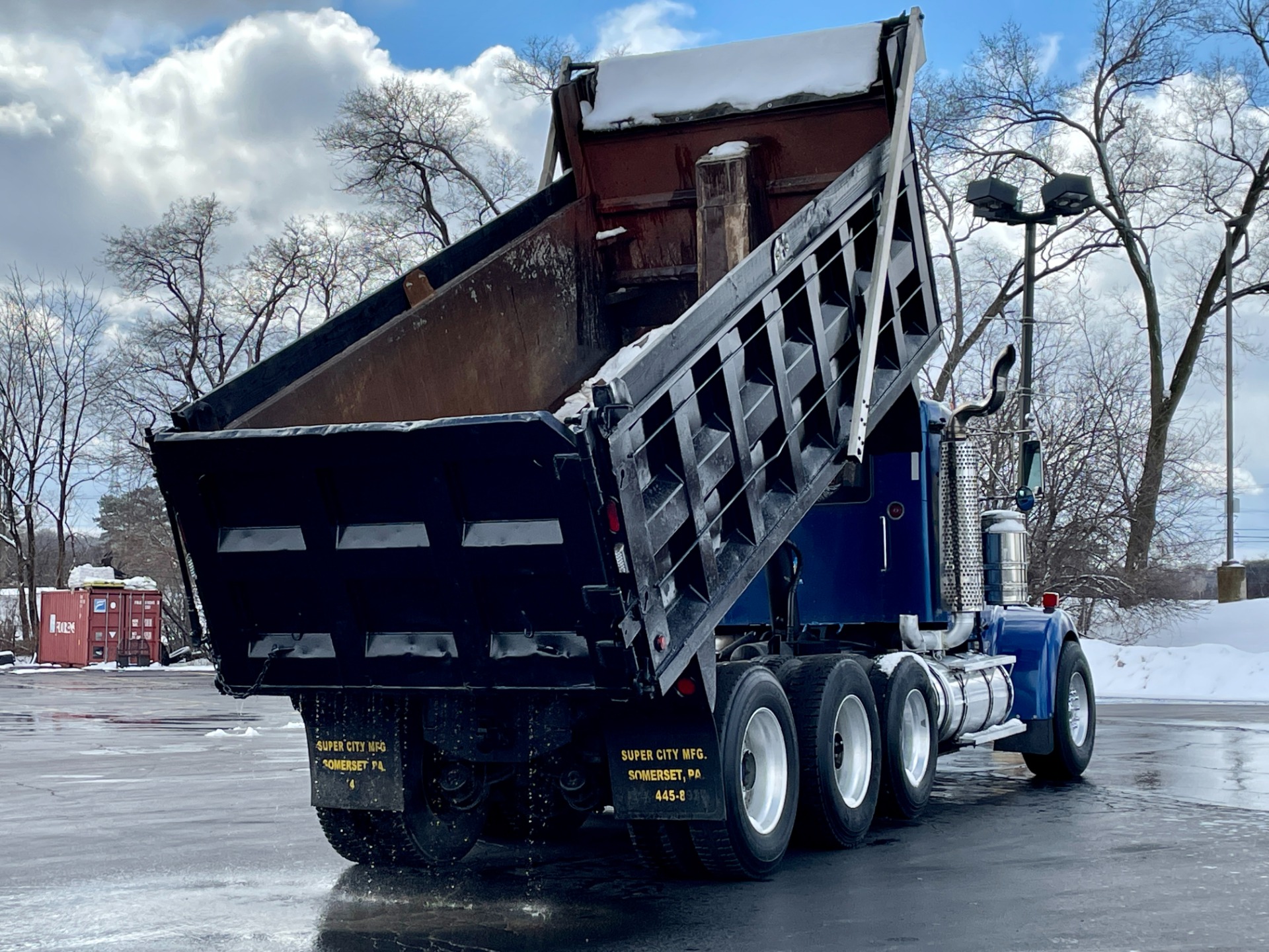 Used-2003-Kenworth-W900-Dump-Truck