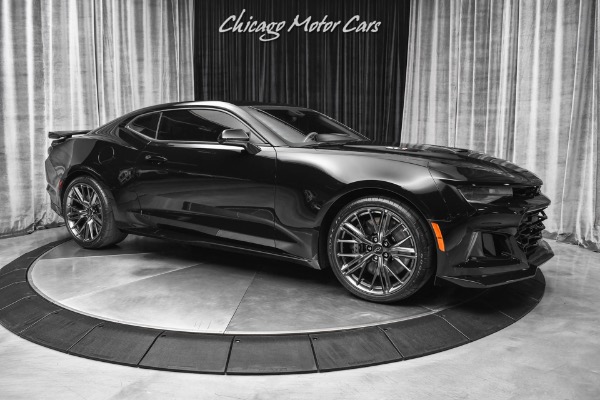 Used 2022 Chevrolet Camaro ZL1 Coupe Black/ Jet Black ONLY 1,180 Miles! 10-Speed! for sale Sold at Chicago Motor Cars in West Chicago IL 60185 6