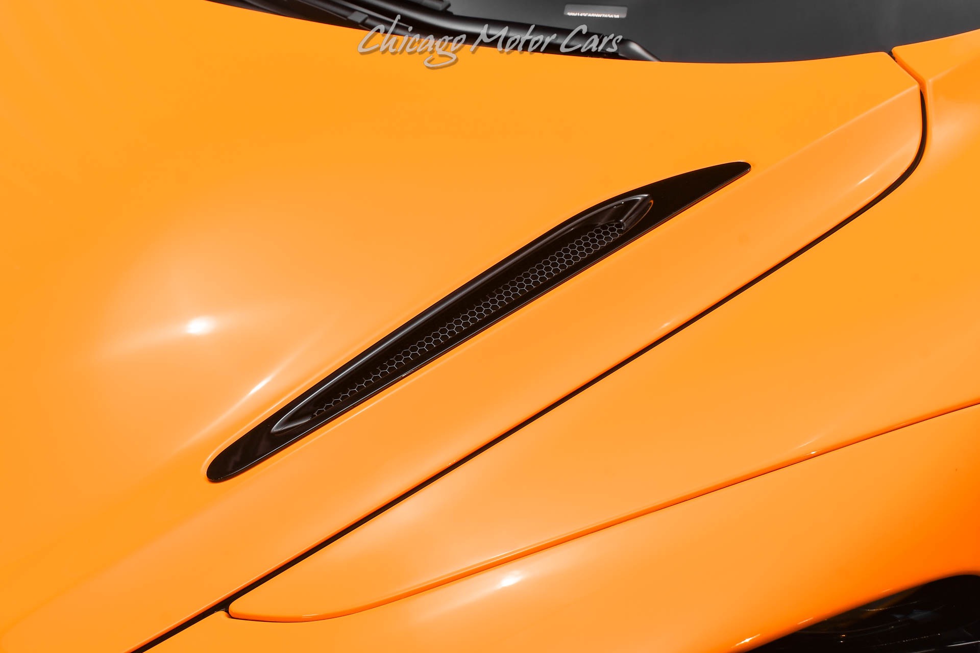 2022 MCLAREN 765LT - Image 37