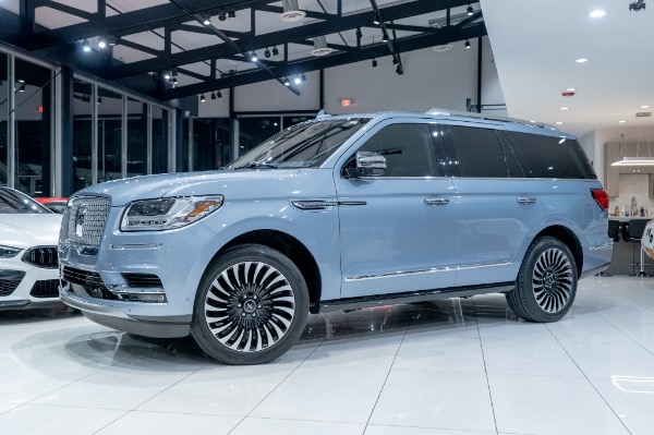 Used 2018 Lincoln Navigator Black Label SUV Top of the Line Model! SUPER Luxurious 3-Row SUV! for sale Sold at Chicago Motor Cars in West Chicago IL 60185 2