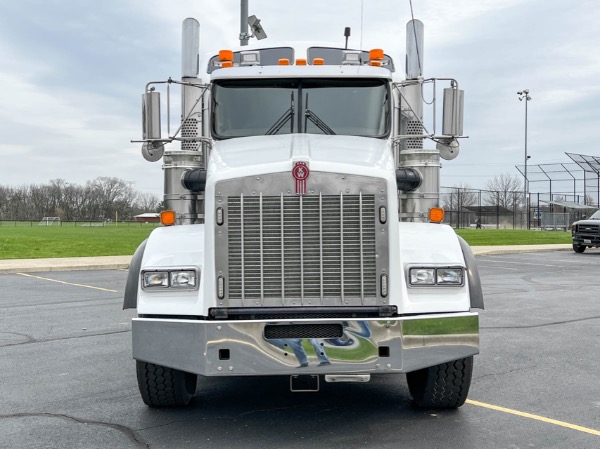 Used 2009 Kenworth T800 AeroDyne Sleeper - Cummins ISX - TRI-AXLE - 550 Horsepower for sale Sold at Chicago Motor Cars in West Chicago IL 60185 2