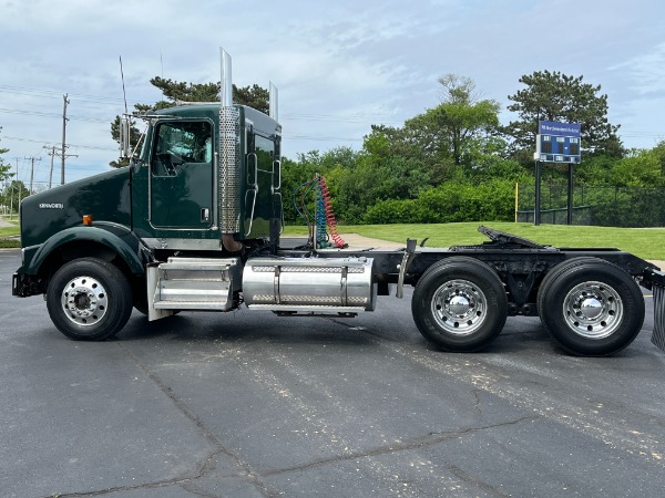 Used-2008-Kenworth-T800-Day-Cab---Cat-C13---430-Horsepower---10-Speed-Manual