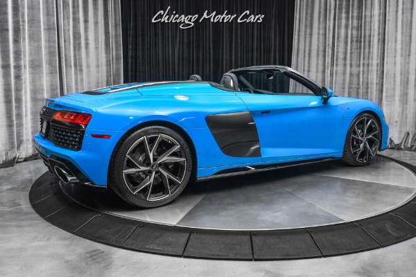Used 2022 Audi R8 5.2 V10 performance Spyder Convertible ONLY 317 Miles! Riviera Blue Carbon for sale Sold at Chicago Motor Cars in West Chicago IL 60185 5