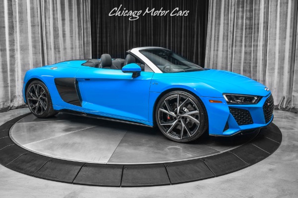 Used 2022 Audi R8 5.2 V10 performance Spyder Convertible ONLY 317 Miles! Riviera Blue Carbon for sale Sold at Chicago Motor Cars in West Chicago IL 60185 6