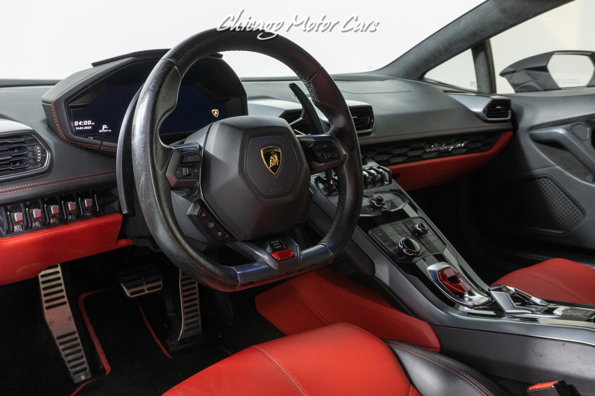 Used-2015-Lamborghini-Huracan-LP610-4-RED-INTERIOR-FRONT-VEHICLE-LIFT-FORGED-CARBON-ENGINE-BAY-LOADED