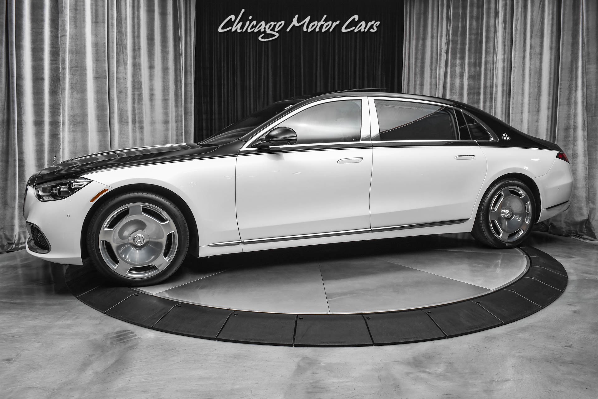 Used 2022 Mercedes-Benz S580 Maybach Maybach S580 4Matic Luxury Sedan Delivery Miles! 2 Tone! LOADED! for sale Sold at Chicago Motor Cars in West Chicago IL 60185 1