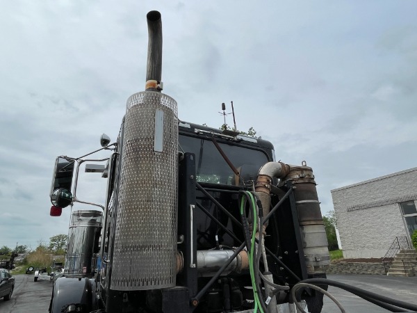 Used-2011-Peterbilt-388-Day-Cab---CUMMINS-ISX15---15-Speed-Manual---AirTrac-Suspension