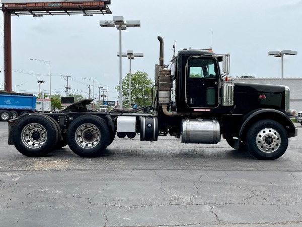 Used 2011 Peterbilt 388 Day Cab - CUMMINS ISX15 - 15 Speed Manual - AirTrac Suspension for sale Sold at Chicago Motor Cars in West Chicago IL 60185 4