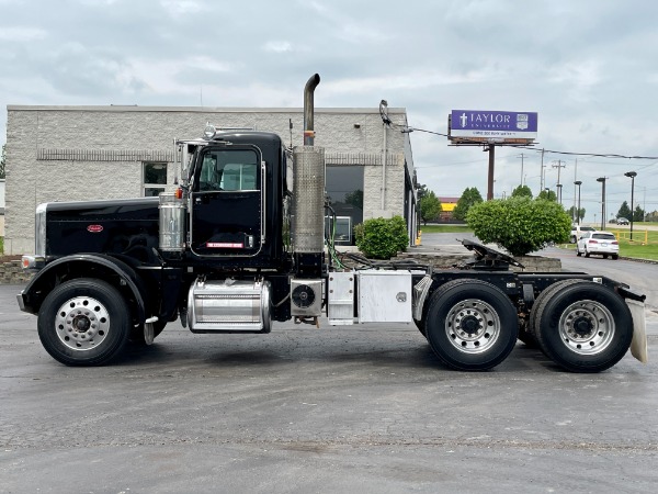 Used-2011-Peterbilt-388-Day-Cab---CUMMINS-ISX15---15-Speed-Manual---AirTrac-Suspension