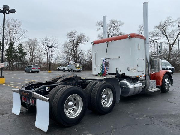 Used 2011 Peterbilt 388 Flat Top Sleeper - Cummins 435 Horsepower - 13 Speed Manual for sale Sold at Chicago Motor Cars in West Chicago IL 60185 5