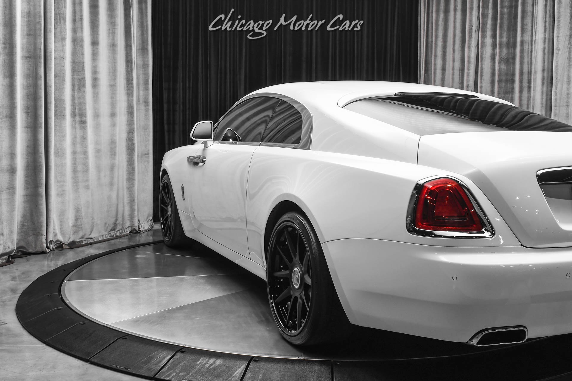 Used-2016-Rolls-Royce-Wraith-Coupe-ONLY-9K-Miles-HOT-Color-Combo-Starlight-Headliner-Wraith-Package